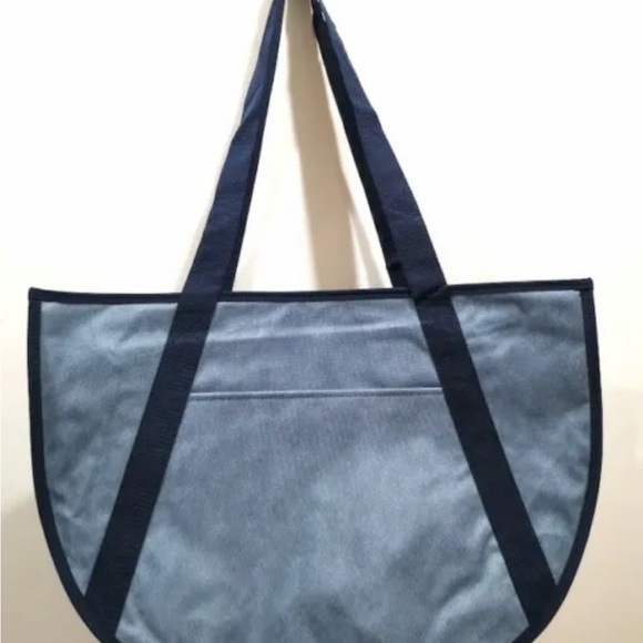 Brand New Thirty-One Round Utility Tote in Denim Distressed Pattern - Picture 5 of 11